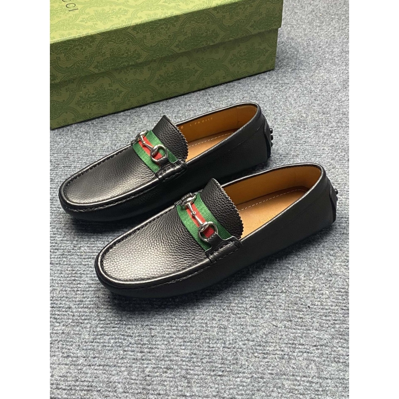 G*u*i leather shoes